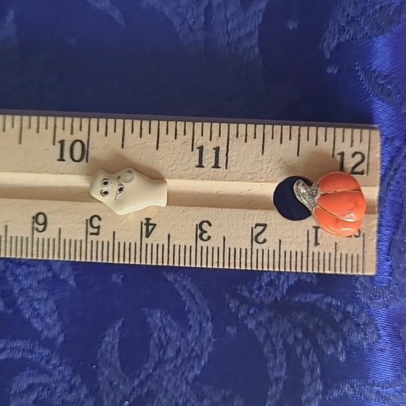 🍂🎃Set of Vintage Mismatched Halloween earrings- for Crafting, Costumes, Repair - Picture 13 of 13